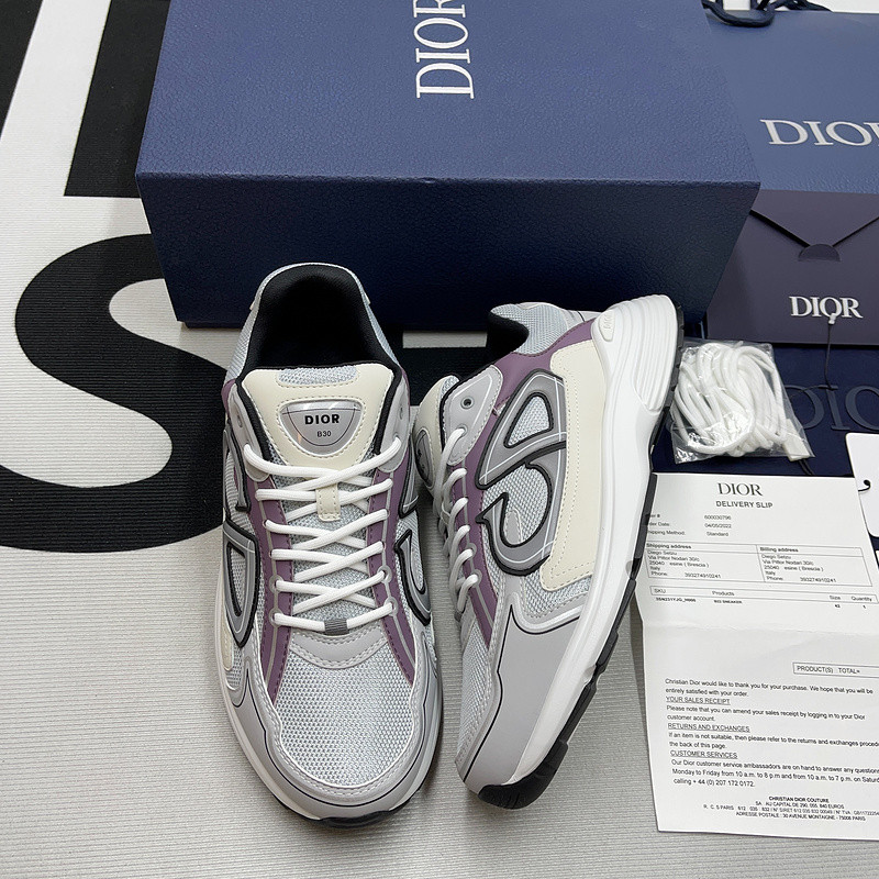 dio* sneaker