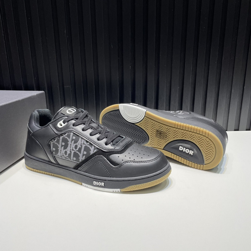 dio* sneaker