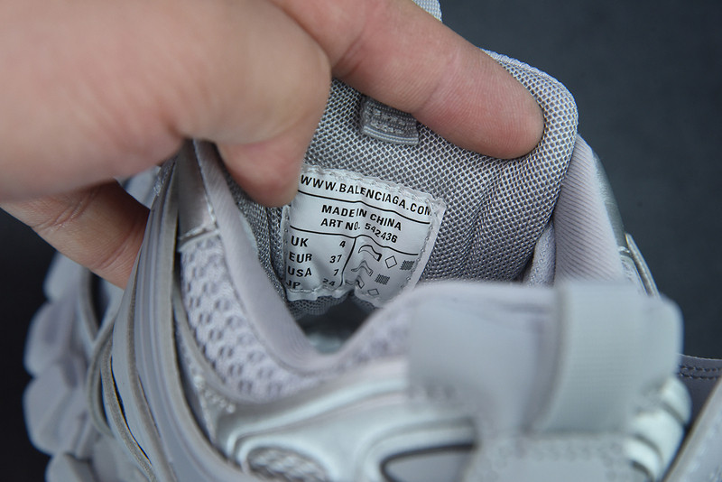 bc track sneaker