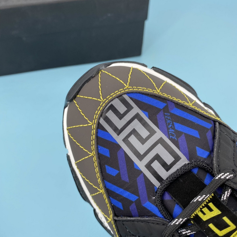 vs chain reaction sneakers