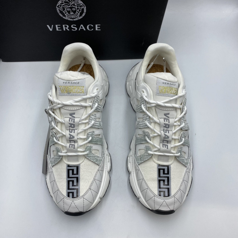 vs chain reaction sneakers