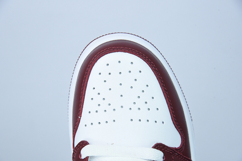 air jordan 1 low surF**es in “”team red" dc0774-116