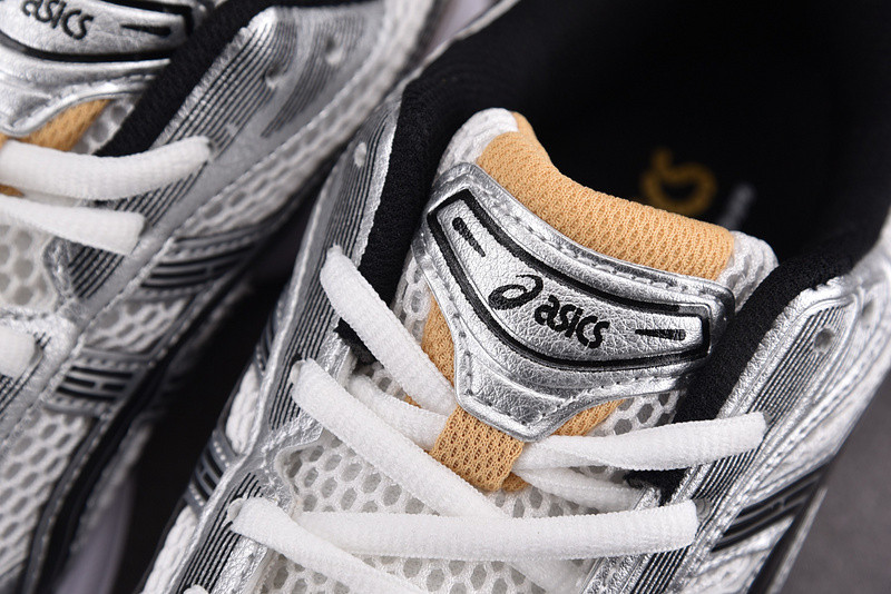 As*ic*s gel kayano 14 