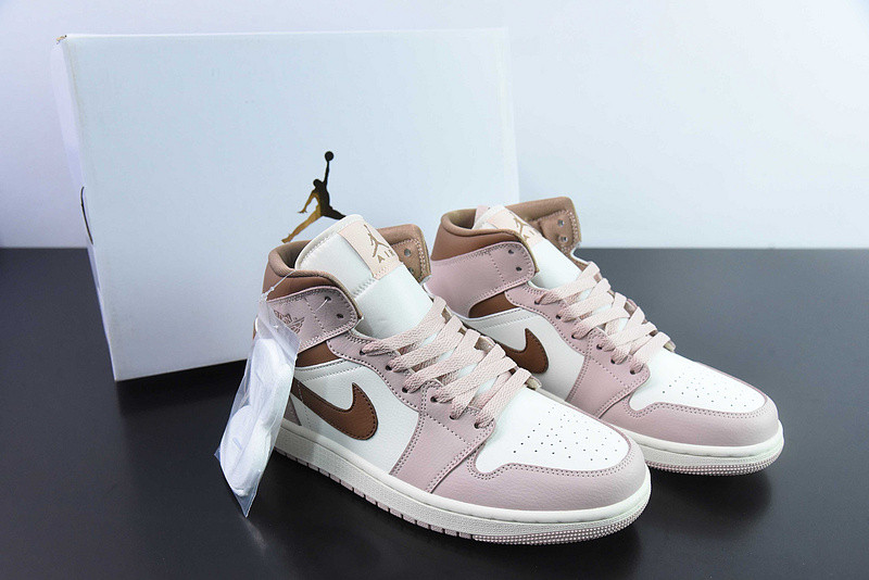 Air Jordan 1 Mid 