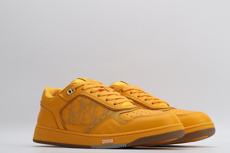 dio* sneaker