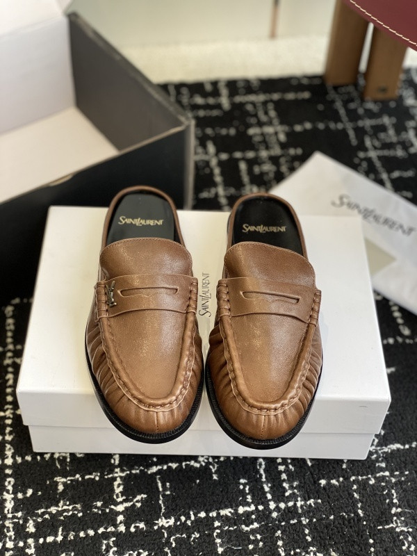 Sa1nt Lau*nt sneaker