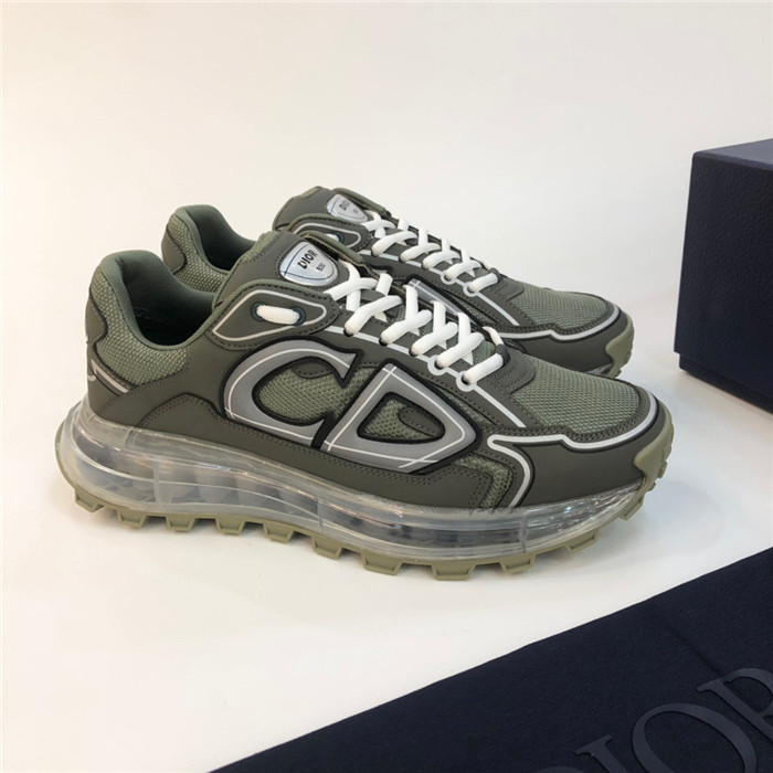 dio* sneaker