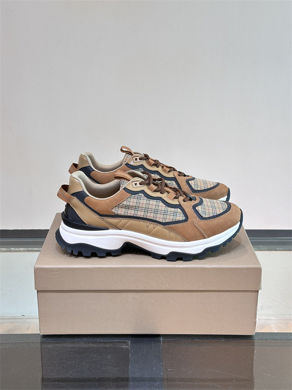 B**rry sneaker
