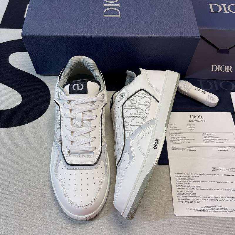 dio* sneaker