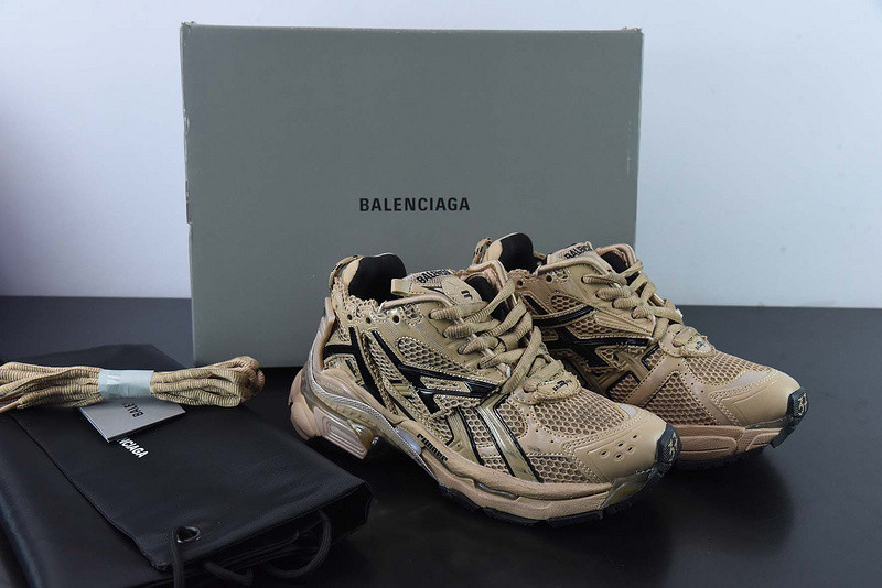 Ba*len*cia*ga runner sneaker