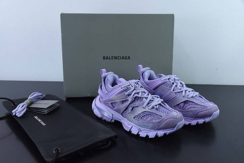 bc track sneaker