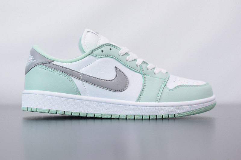 air jordan 1 low og colorways cz0790-100