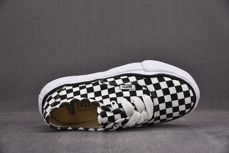 Ma*s*n mihara yasuhiro sneaker