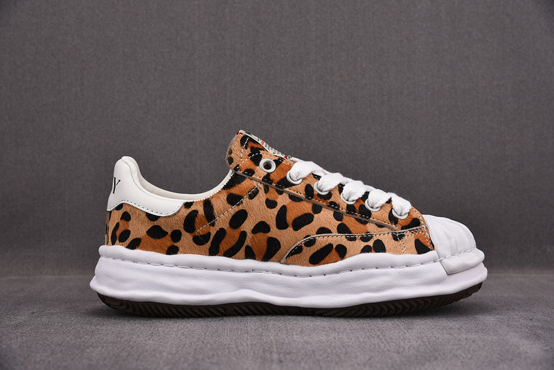 Ma*s*n mihara yasuhiro sneaker