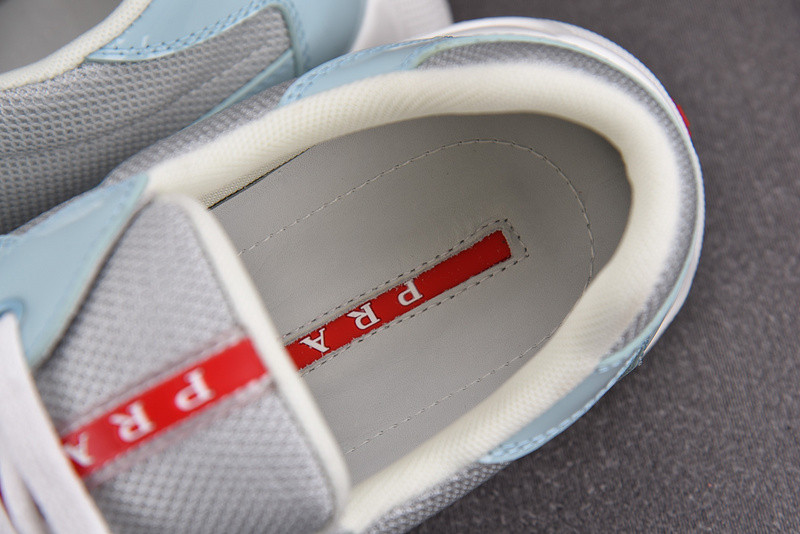 pr sneaker
