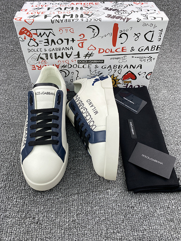dg sneaker