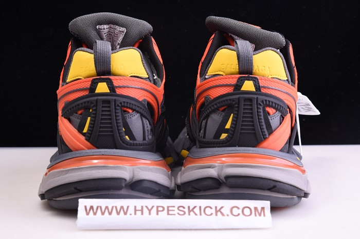 bc track sneaker