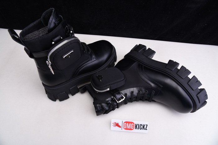 pr sneaker