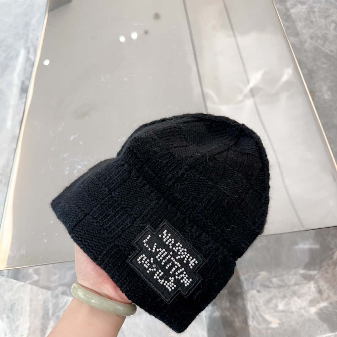 lvt Hat