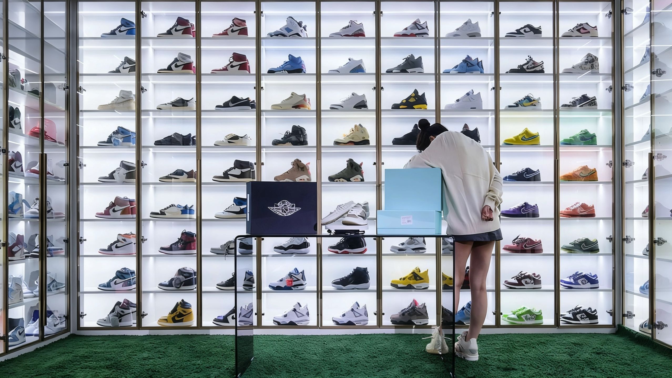 mcsneakers